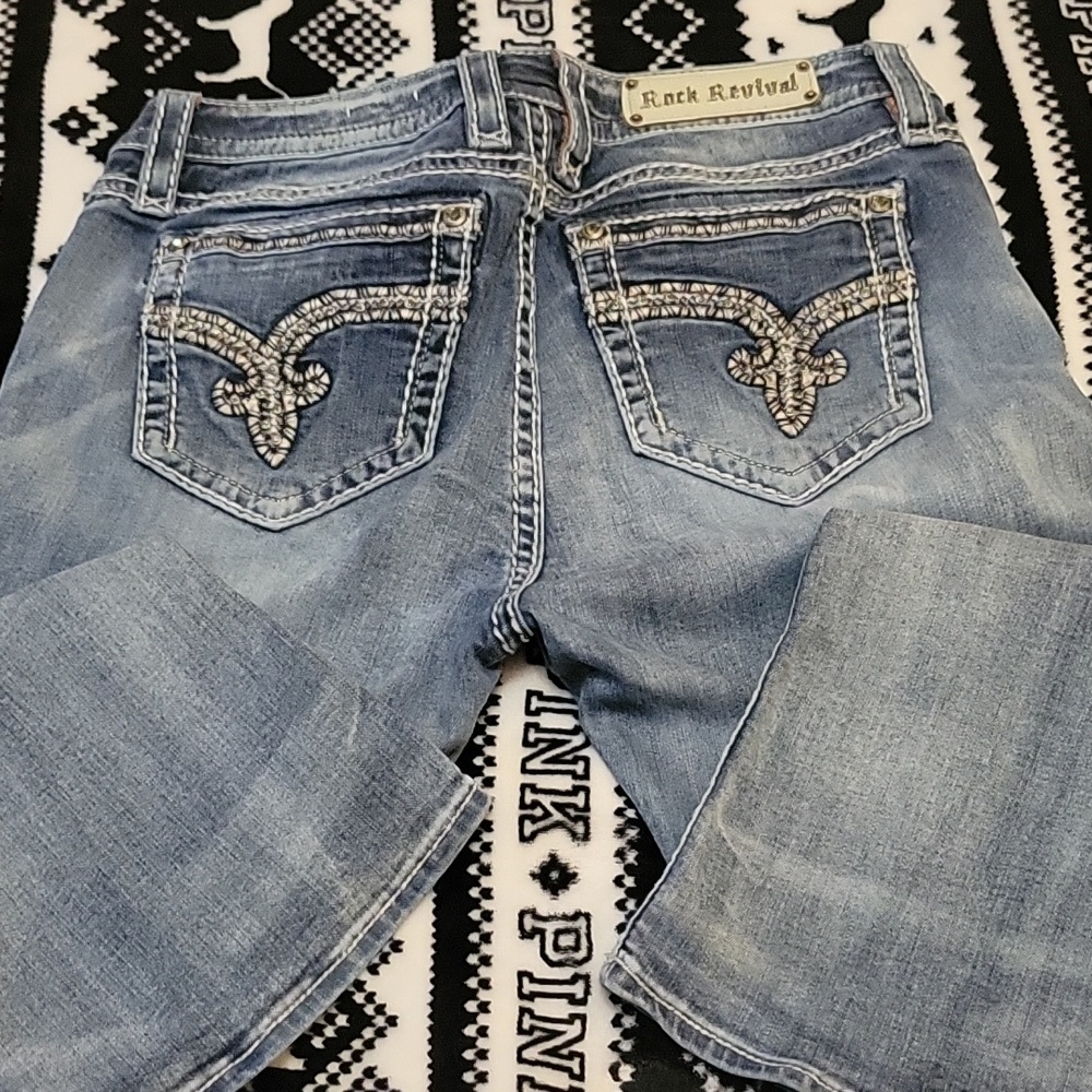 Rock revival mid rose boot jeans